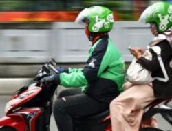 Bolehkah Penumpang Perempuan Membonceng Ojek Online Pria dalam Islam?