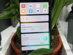 MWC 2024: Tecno Memamerkan Smartphone Phantom Ultimate Rollable yang Terlihat Luar Biasa