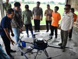 Gunakan Drone, Dinas Pertanian Sukoharjo Kenalkan “Smart Farming” pada Petani