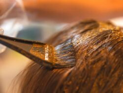 Manfaat Henna untuk Kesehatan Rambut Anda
