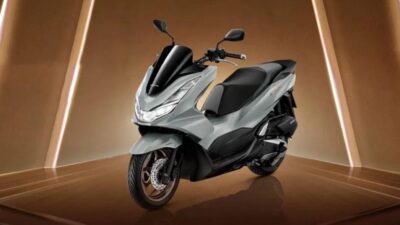 Review Honda PCX160, Skutik Unggulan Baru 2024, Cek Spesifikasi dan Harganya