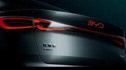 Teaser Terbaru BYD Menampilkan Seal 06 DM-i yang Sangat Bergaya, Debutnya Dijadwalkan untuk Beijing Auto Show 2024