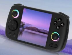 Konsol Genggam Gaming Berukuran Saku Anbernic RG Cube dengan SoC Unisoc Tiger T820 Dirilis Global