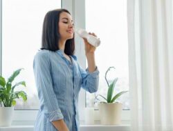 Kapan Waktu yang Tepat untuk Minum Susu? Simak Berikut ini
