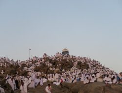 Khutbah Jumat: Hikmah Wukuf di Arafah