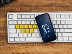 Smartphone 5G Terkecil yang Dilengkapi Dimensity 7300, RAM 12GB, Baterai 4000mAh, dan Lainnya