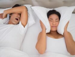 Sering Tidur Mendengkur, Waspadai Efeknya Pada Kesehatan