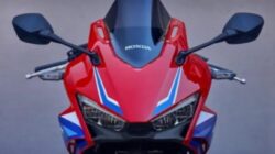 Segera Meluncur! Honda CBR400R Bermesin 400cc Empat Silinder Segaris