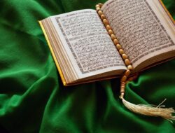 Keutamaan Membaca Surah Al-Kahfi di Hari Jumat Bagi Muslim