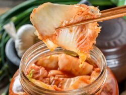 Makan Kimchi Korea Bisa Membuat Kulit Anda Bercahaya dan Bercahaya, Kata Dokter Kulit