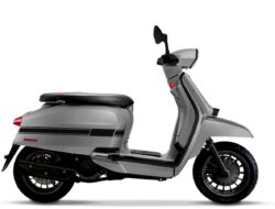 Lambretta V125 Special Meluncur, Skutik Baru di Tahun 2025, Cek Spesifikasi dan Harganya