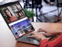 Laptop Lenovo Paling Unik Tahun 2025: Dari yang Dapat Digulung hingga Layar Ganda