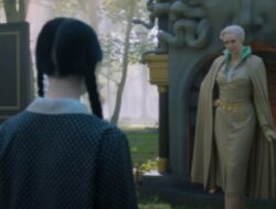 Trailer ‘Wednesday’ Musim 2 Bagian 2: Dugaan Kedatangan Lady Gaga dan Kepala Sekolah Weems Kembali sebagai ‘Pemandu Roh’
