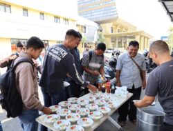 Warga Dibuat Kaget, Cari SKCK di Polres Sukoharjo Dapat Kejutan Bakso Gratis