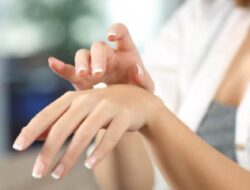 Mengapa Kulit Sela-sela Jari Saya Kering? Simak Penjelasannya