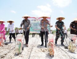 Manfaatkan Lahan Tidur, Polres Sukoharjo Dukung Ketahanan Pangan dengan Tanam Jagung Serentak