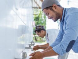 Penting Anda Ketahui, Berikut Ini Penjelasan Boleh Tidaknya Berbicara saat Berwudhu