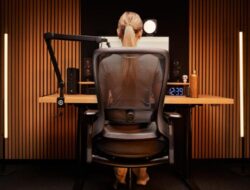 Elgato Meluncurkan Embrace, Kursi Studio Pertamanya dengan Ergonomi Tingkat Profesional dan Desain Minimalis