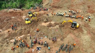 Dukung Penanganan Longsor di Banjarnegara, Kementerian PU Kirim Bantuan Alat Berat