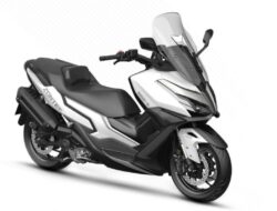 Zontes 552 Seri 4 Diluncurkan, Model Skuter Gede Baru sebagai Panantang Yamaha TMax!