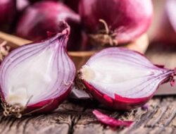 Coba Serum Bawang Bombai, Solusi Rumahan yang Efektif untuk Pertumbuhan dan Kilau Rambut