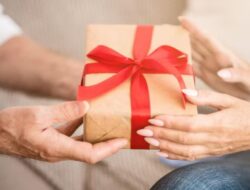 Penting untuk Diketahui, Apakah Boleh Sedekah dari Uang Hasil Pinjaman?