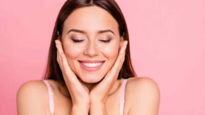 Pijat Pagi 5 Menit dengan Bahan-bahan Alami adalah Semua yang Anda Butuhkan untuk Kulit Bercahaya