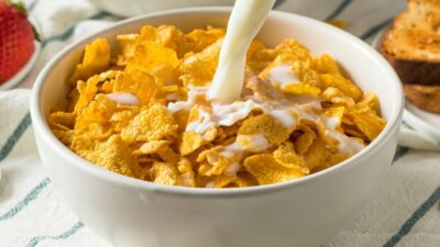 Apakah Cornflakes Baik untuk Sarapan Setiap Hari? Cari Tahu Apa Kata Ahli Gizi di Sini