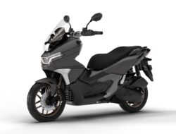 Panthette X, Skuter Petualangan Bergaya ADV160, Hadir Lengkap dengan Garpu Depan Terbalik!