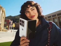 Motorola Razr Fold Diluncurkan sebagai Langkah Awal Merek Memasuki Pasar Ponsel Lipat Layar Besar