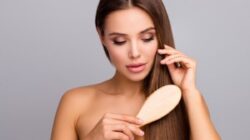 5 Cara Meluruskan Rambut di Rumah Tanpa Merusak Rambut