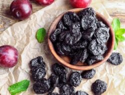 Buah Plum untuk Tulang: Lindungi Diri Anda dari Osteoporosis dan Artritis dengan Makanan Super Ini