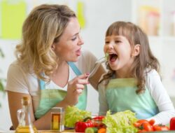 Ingin Anak Anda Berprestasi Lebih Baik di Kelas? Coba 9 Makanan Super untuk Meningkatkan Perkembangan Otak