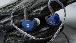Headphone Zone x Pula Unicrom IEM Menampilkan Driver 10mm dan Desain Kayu Maple yang Distabilkan