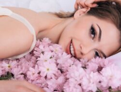 Tips Ayurveda Terbaik untuk Membuat Anda Tampak Lebih Muda