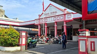 Ramai-ramai Warga Sukoharjo Reaktivasi BPJS PBI-JK di Kantor Dinas Sosial