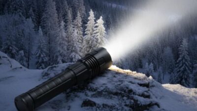 Senter Ion Natrium 10.000mAh Pertama di Dunia Menghasilkan 2.500 Lumen, Berfungsi pada Suhu -40°C