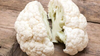 Jaga Kesehatan Otak Anda yang Menua dengan Makanan-makanan Ini