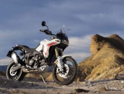 Ducati Ungkap DesertX Bertenaga V2 Terbaru, Cek Spesifikasinya