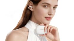 TCL Luncurkan Earbud Terbuka CrystalClip Edisi Khusus Swarovski