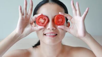 Lulur Penghilang Noda Kulit Akibat Paparan Sinar Matahari, Bahannya Tomat dan Tepung Beras