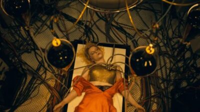 Review ‘The Bride!’: Jessie Buckley dan Christian Bale adalah Monster Magnetik dalam Perjalanan Horor Punk yang Lambat Karya Maggie Gyllenhaal