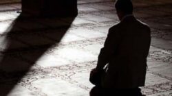 Yang Belum Tahu, Berikut Ini Enam Hal yang Membatalkan I’tikaf