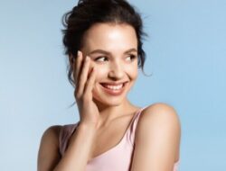 Kulit Kering? Jaga Kelembutannya dengan Pelembap Gel Buatan Sendiri Ini