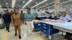 Bupati Sukoharjo Sidak Pembayaran THR di Dua Perusahaan, Ini yang Disampaikan