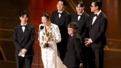 Bintang ‘KPop Demon Hunters’ EJAE Menangis Saat Memenangkan Oscar Lagu Terbaik: ‘Penghargaan Ini Bukan Tentang Kesuksesan, Ini Tentang Ketahanan’