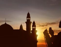 Akhir Bulan Ramadan, Memburu Lailatul Qadar di Menit Terakhir