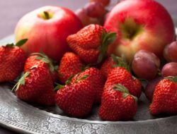 Sejumlah Buah Merah yang Menyegarkan dan Meningkatkan Imunitas Anda