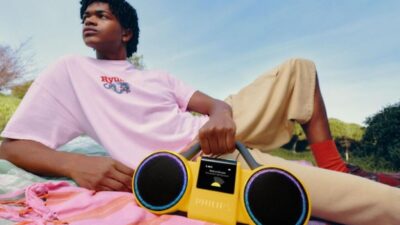 Philips Luncurkan Rangkaian Moving Sound yang Terinspirasi Era 80-an dengan Speaker, Headphone On-Ear, dan Earbud TWS