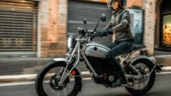 Motor Listrik Royal Enfield Flying Flea C6 Tampil Perdana di Roma
